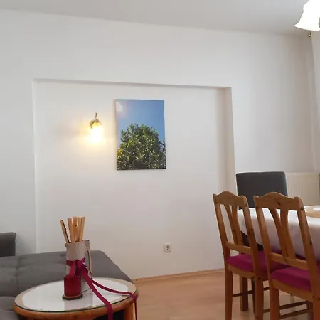 Апартаменты Landhof Kreuzsalgut *