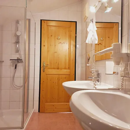 Landhof Kreuzsalgut Apartman *