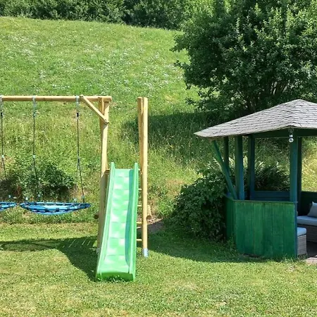 Landhof Kreuzsalgut Апартаменты *